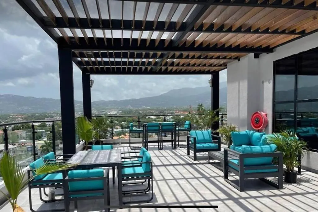 Luxury Condo - Pool In Kingston G28 아파트